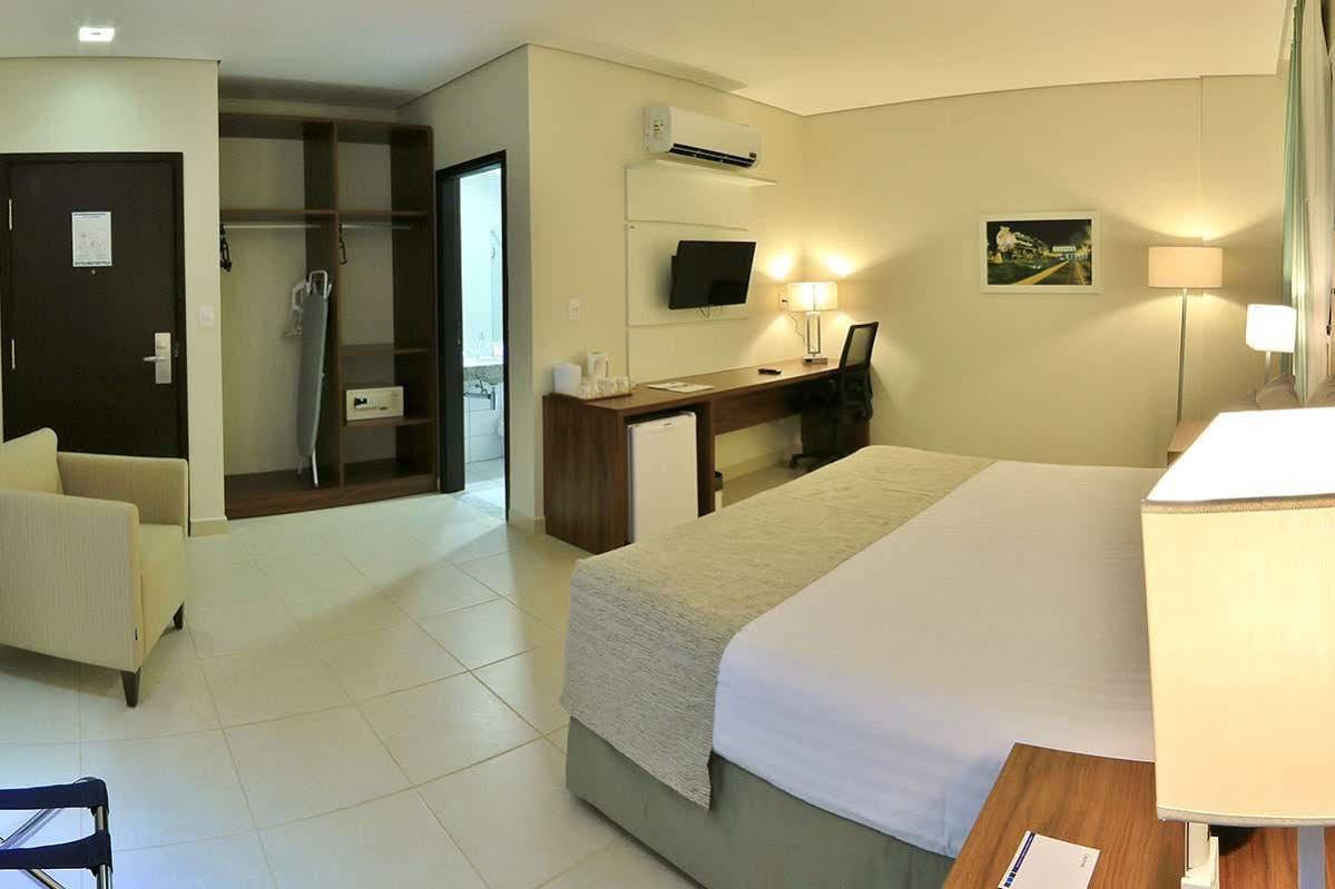 Slaviero Porto Velho Hotel Buitenkant foto